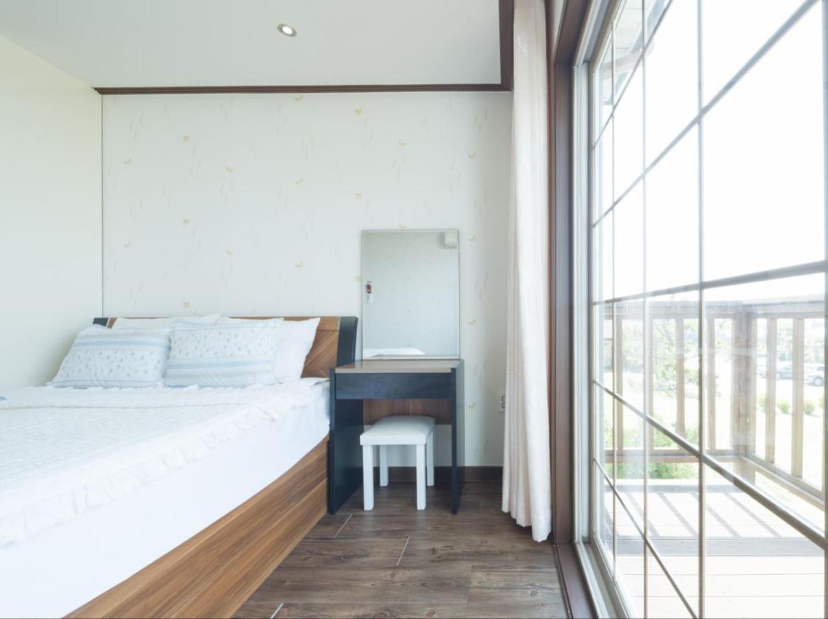 Jeju Time-Travel Pension Exterior foto